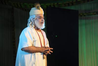 actor performing monologue of krishna